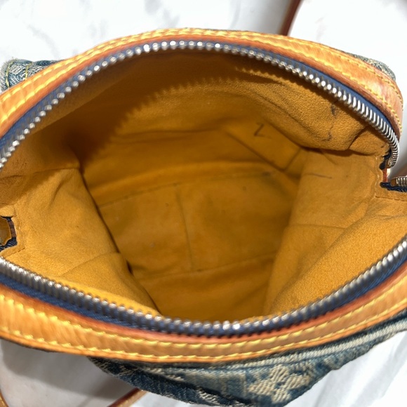 Vintage Louis Vuitton Denim Camera Bag Adjustable Strap Authentic 2007 Crossbody - Picture 11 of 13